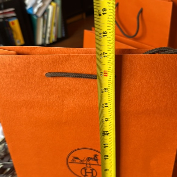 Hermès Orange Shopping Bags and Dust Bag Set - Picture 10 of 11